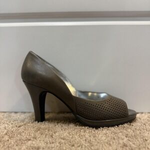 Naturalizer Shoes Womens Size 7.5W Brown Peep Toe Leather Perforated Heels Pumps